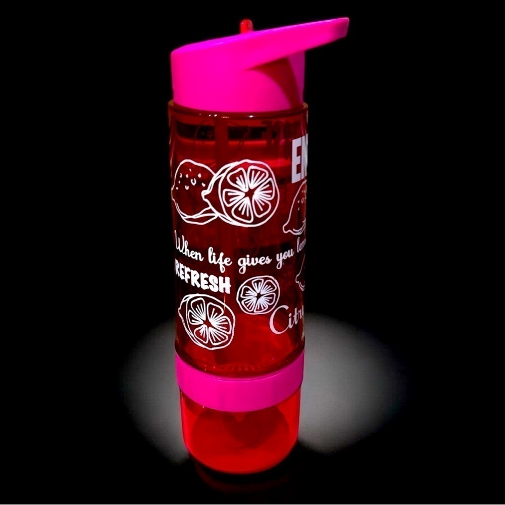 NEW Hot‎ pink Lorna Jane water bottle with juicer